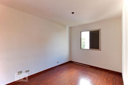 Suíte  de apartamento para alugar com 3 quartos, 100m² em Vila Sônia, São Paulo