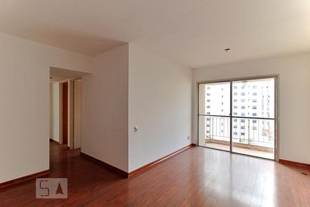 Sala de apartamento para alugar com 3 quartos, 100m² em Vila Sônia, São Paulo