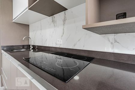 Cozinha - cooktop de kitnet/studio para alugar com 1 quarto, 38m² em Alto da Rua Xv, Curitiba