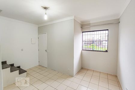 Sala de casa para alugar com 3 quartos, 91m² em Parque Maria Luiza, São Paulo