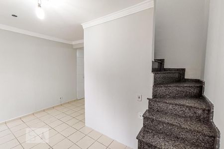 Sala de casa para alugar com 3 quartos, 91m² em Parque Maria Luiza, São Paulo