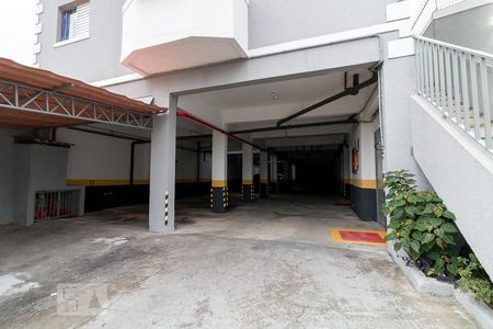 Garagem de apartamento para alugar com 2 quartos, 70m² em Jardim Dourado, Guarulhos