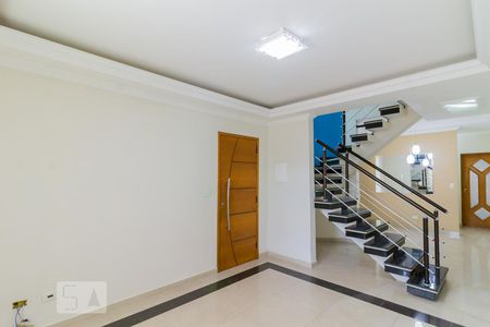 Sala de Estar de casa para alugar com 3 quartos, 200m² em Jardim Zaira, Guarulhos