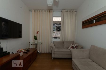 Apartamento à venda com 2 quartos, 63m² em Salgado Filho, Belo Horizonte
