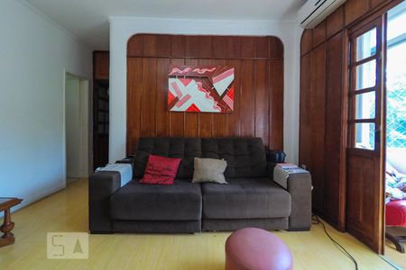Sala de apartamento para alugar com 3 quartos, 100m² em Petrópolis, Porto Alegre