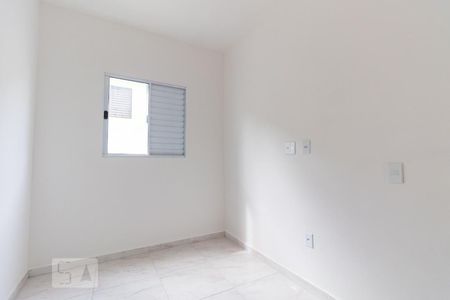 Quarto 1 de apartamento para alugar com 2 quartos, 45m² em Vila Ré, São Paulo