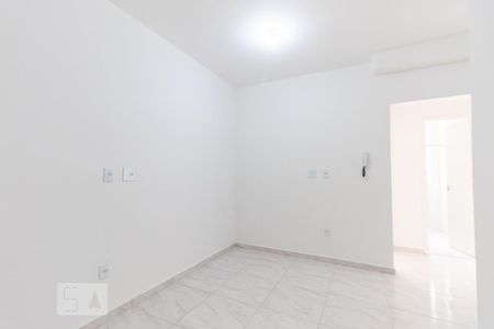 Sala de apartamento para alugar com 2 quartos, 45m² em Vila Ré, São Paulo