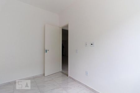 Quarto 2 de apartamento para alugar com 2 quartos, 45m² em Vila Ré, São Paulo