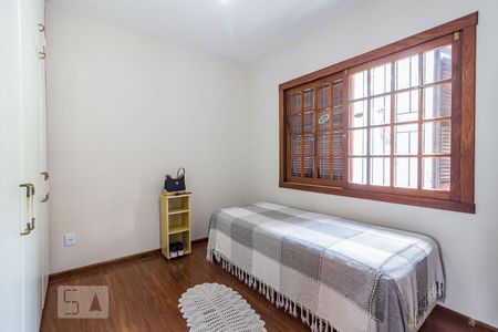 Dormitório2 de casa à venda com 4 quartos, 336m² em Nonoai, Porto Alegre