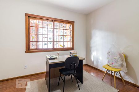 Dormitório3 de casa à venda com 4 quartos, 336m² em Nonoai, Porto Alegre