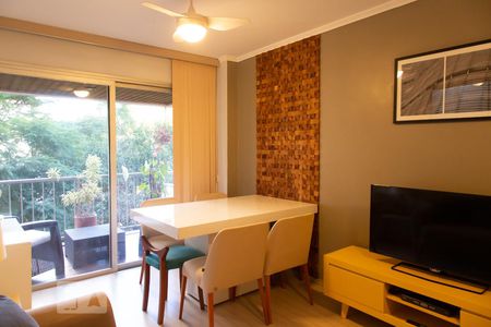 Sala de apartamento para alugar com 1 quarto, 43m² em Indianópolis, São Paulo