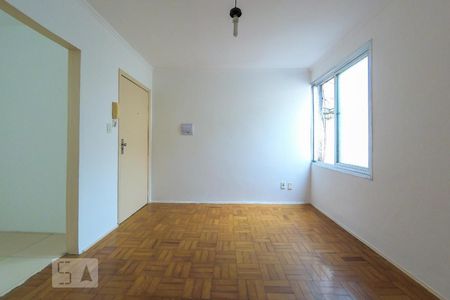 Sala de apartamento para alugar com 2 quartos, 80m² em Petrópolis, Porto Alegre