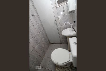 Banheiro de casa para alugar com 1 quarto, 30m² em Vila da Saúde, São Paulo