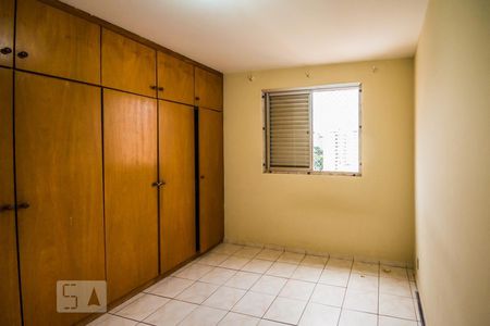 Quarto de apartamento à venda com 1 quarto, 59m² em Centro, Campinas