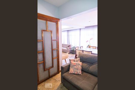 Sala 2 de apartamento à venda com 3 quartos, 150m² em Santo Antônio, Belo Horizonte