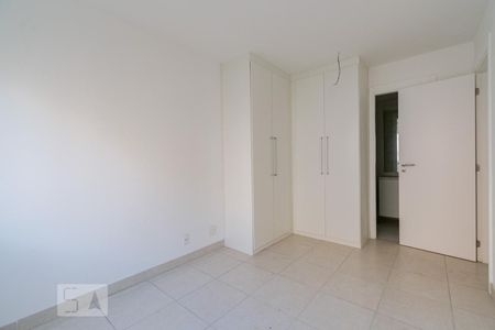 Suíte de apartamento à venda com 2 quartos, 56m² em Anil, Rio de Janeiro