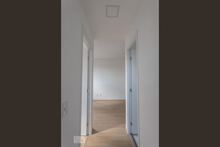 Corredor de apartamento para alugar com 2 quartos, 44m² em Brás, São Paulo