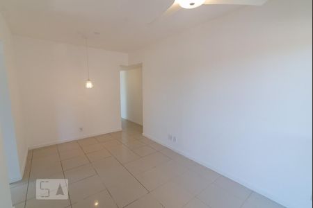 Sala de apartamento para alugar com 2 quartos, 58m² em São Cristóvão, Rio de Janeiro