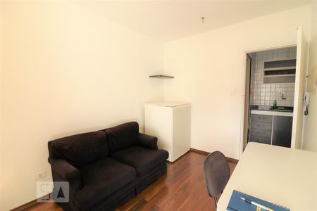 Sala de kitnet/studio para alugar com 1 quarto, 27m² em Liberdade, São Paulo