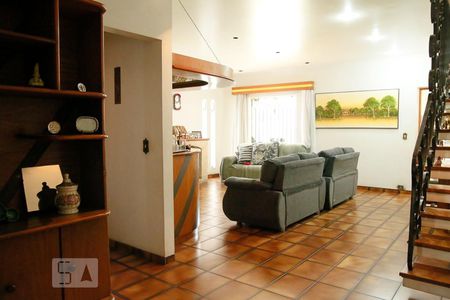 Sala de casa à venda com 4 quartos, 338m² em Cidade Dutra, São Paulo