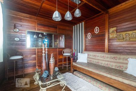 Sala de Estar de casa à venda com 5 quartos, 300m² em Teresópolis, Porto Alegre
