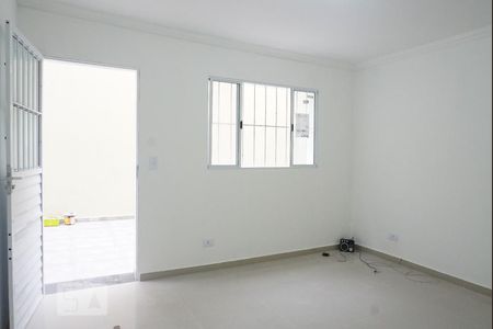 Sala de casa para alugar com 2 quartos, 75m² em Vila Salete, São Paulo