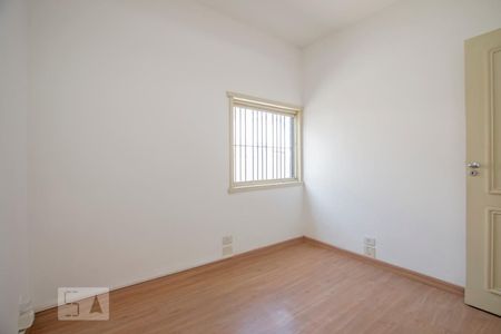 Casa para alugar com 342m², 3 quartos e 2 vagas Casa para alugar com 342m², 3 quartos e 2 vagasQuarto 1