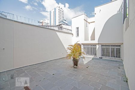 Casa para alugar com 342m², 3 quartos e 2 vagas Casa para alugar com 342m², 3 quartos e 2 vagasPátio Interno