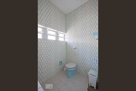 Casa para alugar com 342m², 3 quartos e 2 vagas Casa para alugar com 342m², 3 quartos e 2 vagasBanheiro