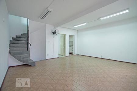 Casa para alugar com 342m², 3 quartos e 2 vagas Casa para alugar com 342m², 3 quartos e 2 vagasSalão 2