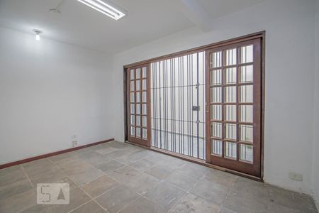 Casa para alugar com 342m², 3 quartos e 2 vagas Casa para alugar com 342m², 3 quartos e 2 vagasSala de Jantar