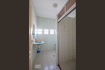 Casa para alugar com 342m², 3 quartos e 2 vagas Casa para alugar com 342m², 3 quartos e 2 vagasBanheiro