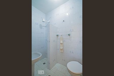 Casa para alugar com 342m², 3 quartos e 2 vagas Casa para alugar com 342m², 3 quartos e 2 vagasBanheiro da Suite de Serviço