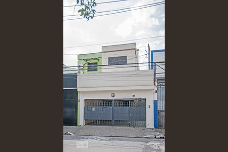 Casa para alugar com 342m², 3 quartos e 2 vagas Casa para alugar com 342m², 3 quartos e 2 vagasFachada