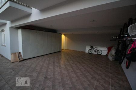 Casa para alugar com 367m², 3 quartos e 5 vagas Casa para alugar com 367m², 3 quartos e 5 vagasGaragem
