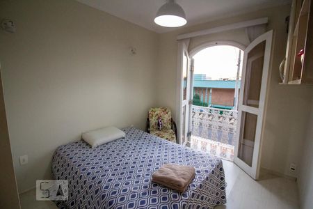 Casa para alugar com 367m², 3 quartos e 5 vagas Casa para alugar com 367m², 3 quartos e 5 vagasQuarto 2