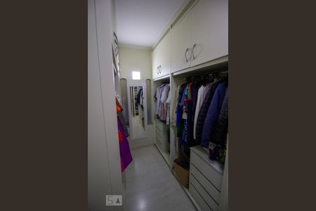 Casa para alugar com 367m², 3 quartos e 5 vagas Casa para alugar com 367m², 3 quartos e 5 vagasQuarto 3 - Suíte