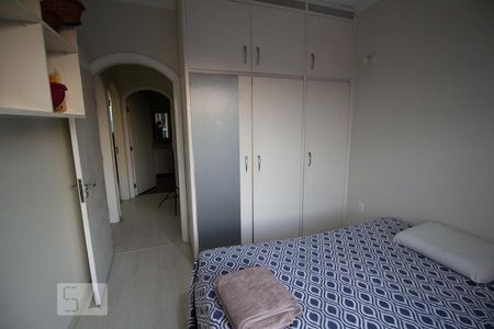 Casa para alugar com 367m², 3 quartos e 5 vagas Casa para alugar com 367m², 3 quartos e 5 vagasQuarto 2