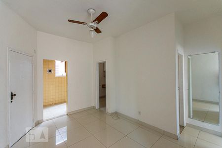 Sala de apartamento à venda com 2 quartos, 48m² em Centro, Niterói
