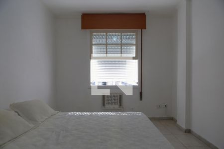 Quarto de apartamento para alugar com 2 quartos, 60m² em Aparecida, Santos