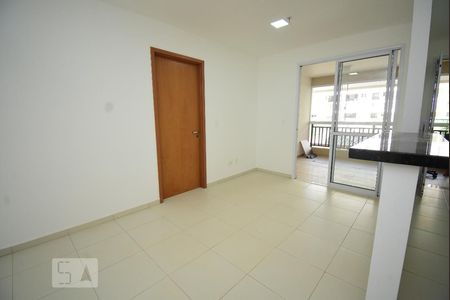 Sala de apartamento para alugar com 1 quarto, 51m² em Taguatinga Sul (taguatinga), Brasília