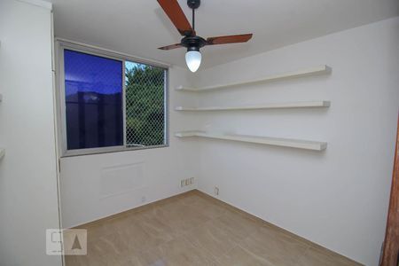 Quarto 1 de apartamento para alugar com 3 quartos, 80m² em Laranjeiras, Rio de Janeiro