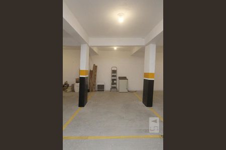 Garagem de apartamento para alugar com 2 quartos, 51m² em Jardim Floresta, Porto Alegre