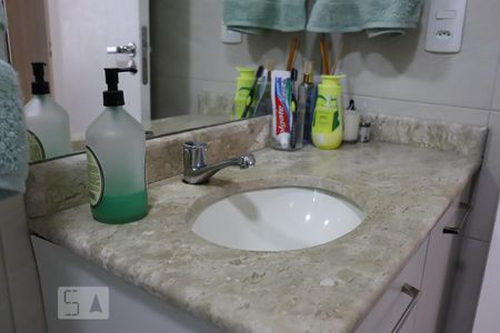 Banheiro da suíte de apartamento à venda com 2 quartos, 57m² em Pechincha, Rio de Janeiro