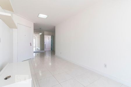 Sala de apartamento para alugar com 3 quartos, 86m² em Vila Gumercindo, São Paulo