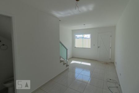 Sala de casa de condomínio para alugar com 2 quartos, 105m² em Vila Dom Pedro Ii, São Paulo