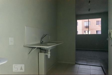 Cozinha de apartamento à venda com 2 quartos, 41m² em Sarandi, Porto Alegre