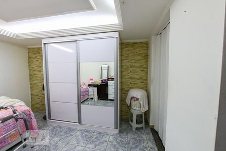 Suite 1 de casa à venda com 2 quartos, 90m² em Residencial Cerconi, Guarulhos