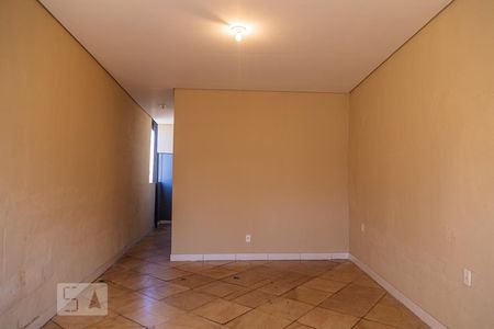 Sala/Quarto de kitnet/studio para alugar com 1 quarto, 30m² em Santa Efigênia, Belo Horizonte