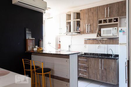 Cozinha de apartamento à venda com 3 quartos, 80m² em Bairro Fátima, Canoas